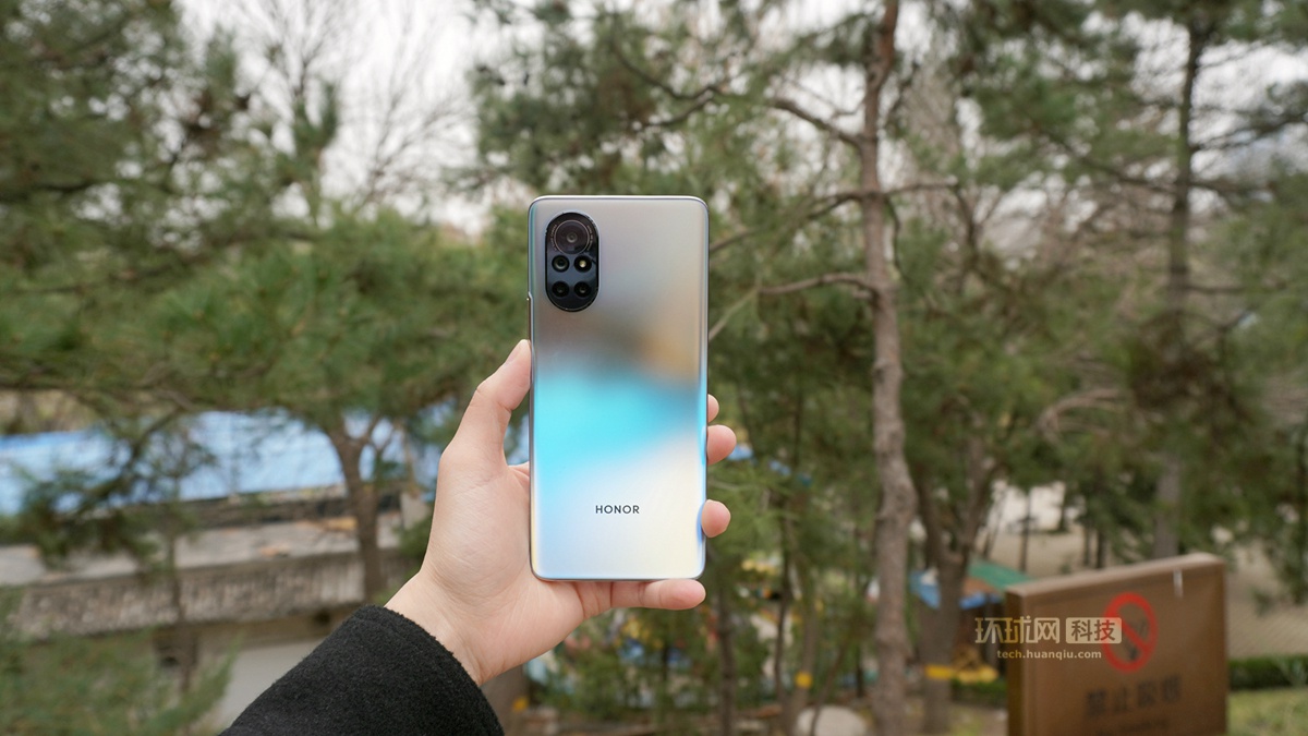 荣耀v40轻奢版太空银配色开箱极具空间感的幻变光影