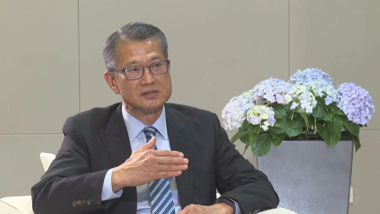 香港特区政府财政司司长：香港全年经济增长预计在3.5%至5.5%之间