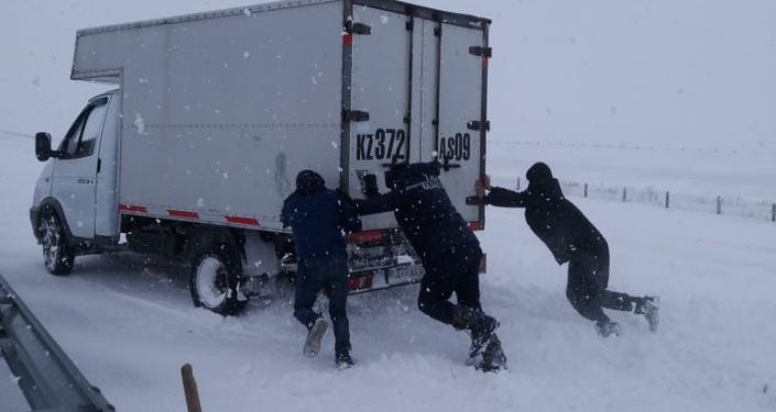 哈萨克斯坦纳乌鲁兹节期间迎来“倒春寒” 大部分地区遭遇雨雪天气