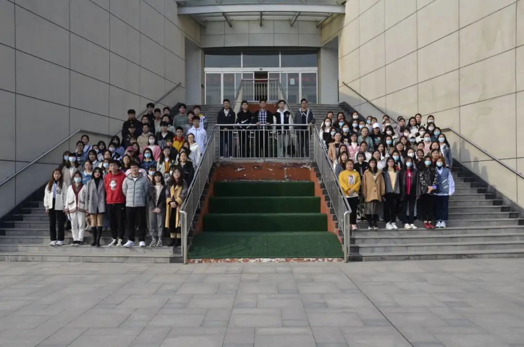 英 你精彩 语 你同行 青科大英语角活动大放送 英语 新浪新闻