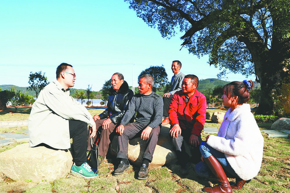 连日来,江西省新余市渝水区政协组织委员前往界水乡,罗坊镇,人和乡
