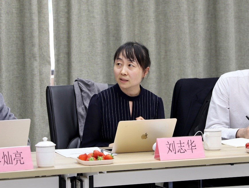 人民网研究院副院长,舆论与公共政策研究中心主任刘志华发布报告.