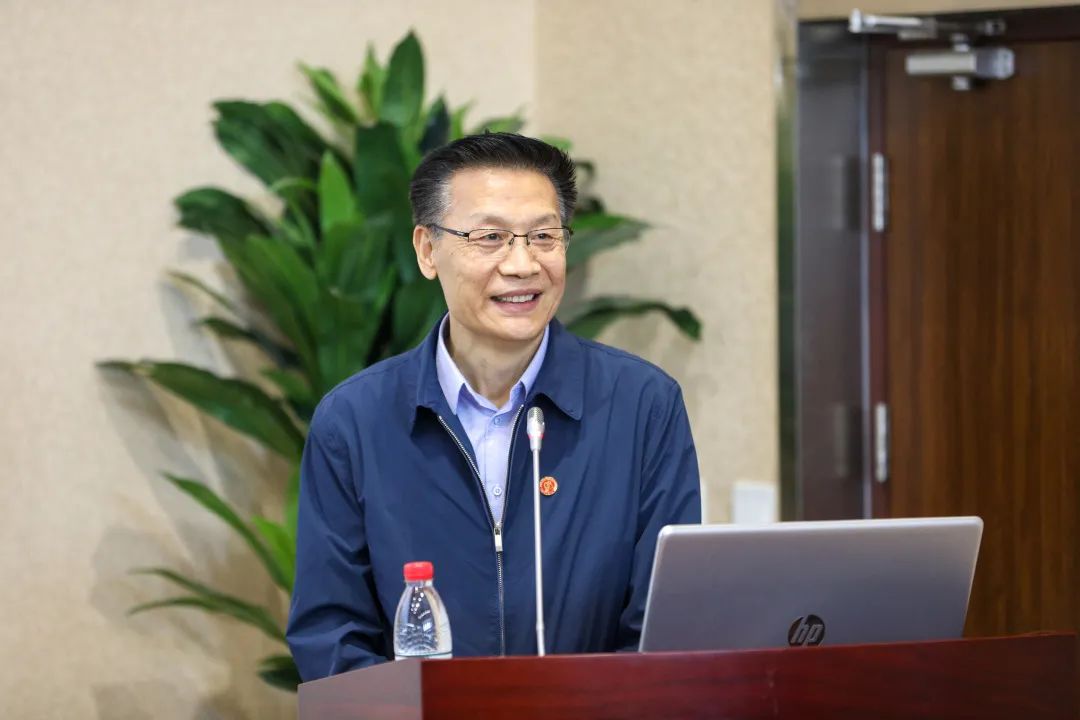 3月24日,26日,中国工程院赵文智院士,周守为院士分别受聘中石大地球