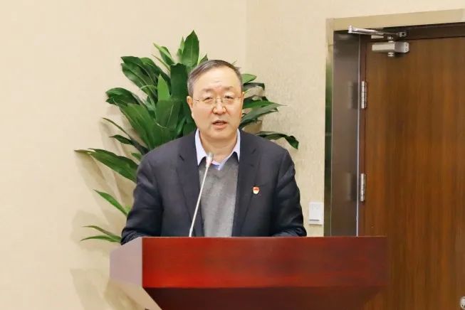 周守为院士结合实施海洋强国战略的背景和意义,以详实的图文资料展示