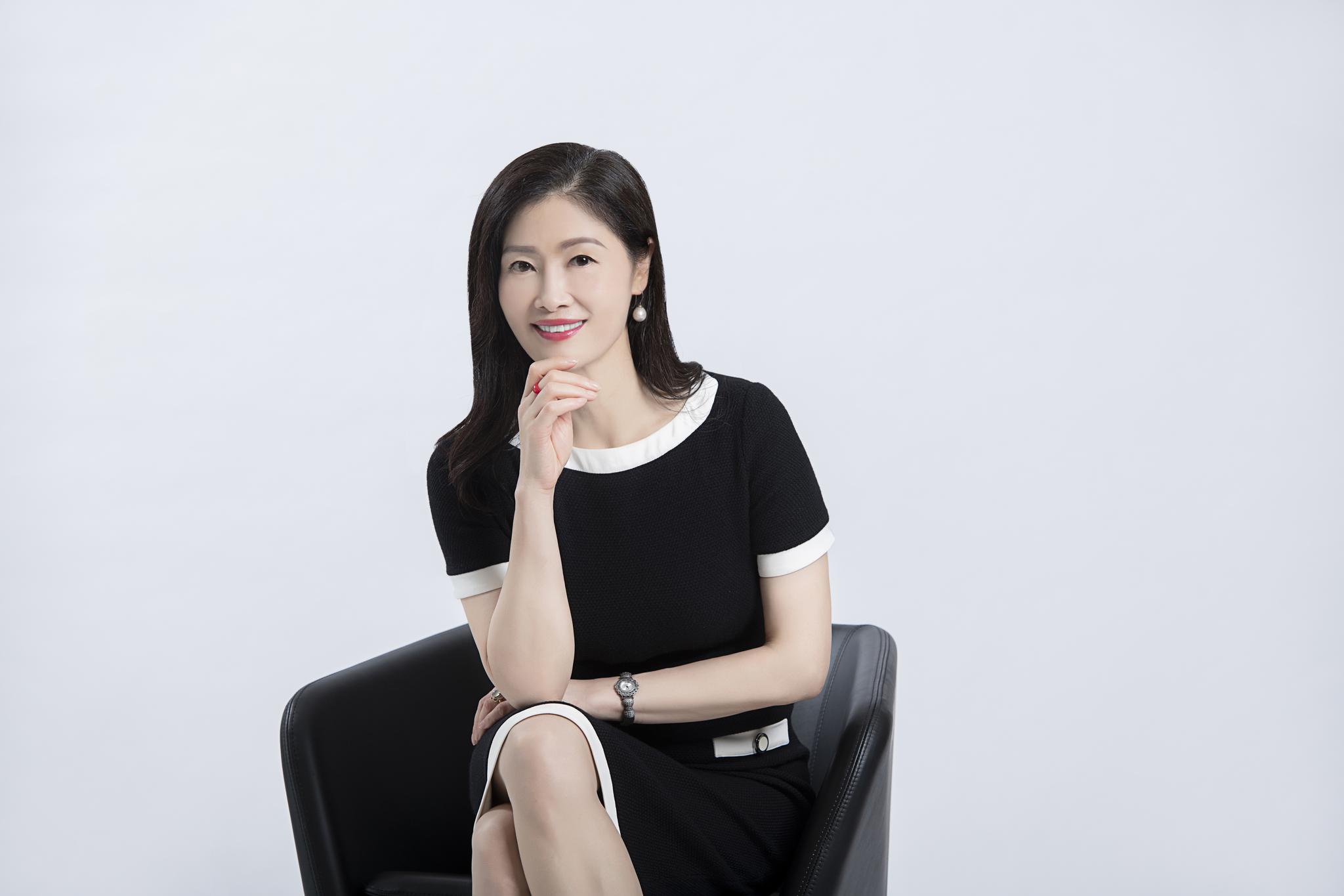 东方证券资产管理公司总经理任莉坚持走在正确的道路上