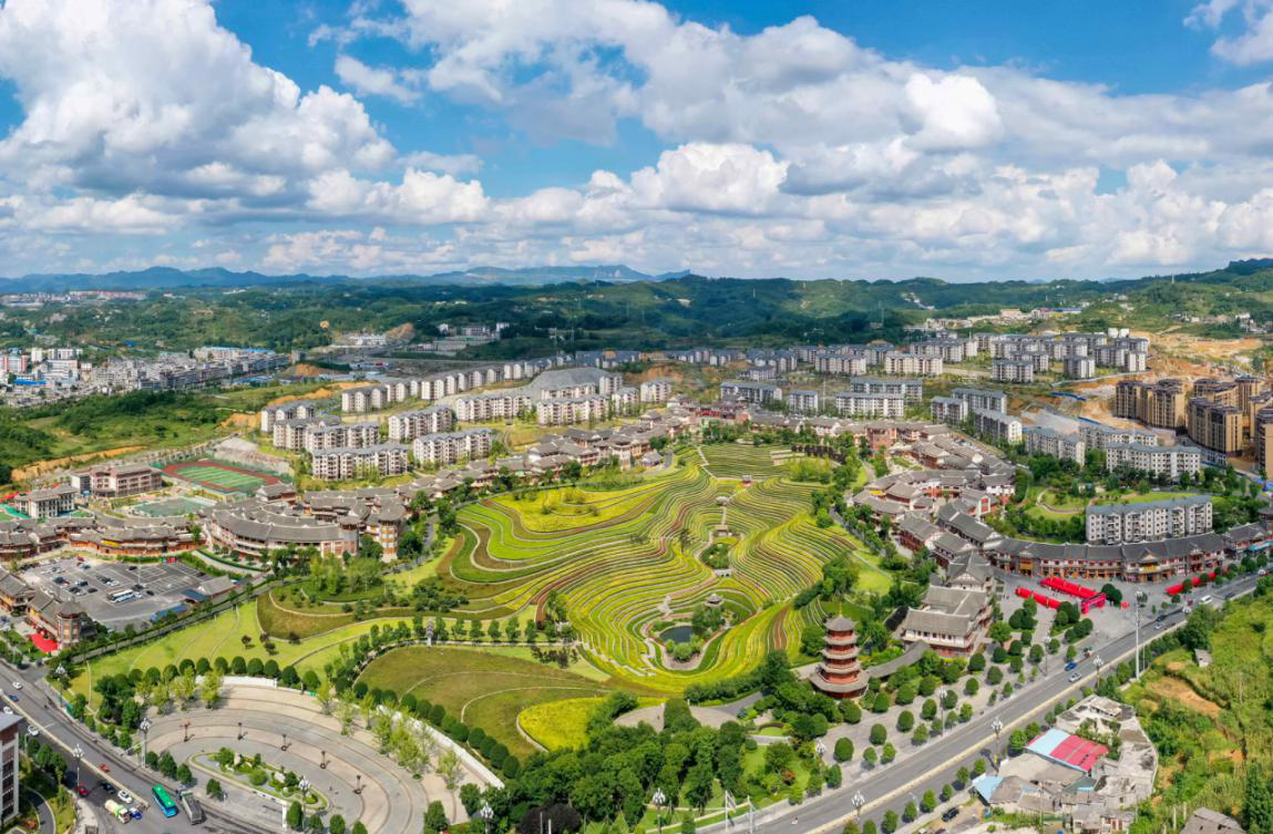 恒大从2015年起结对帮扶贵州省大方县.