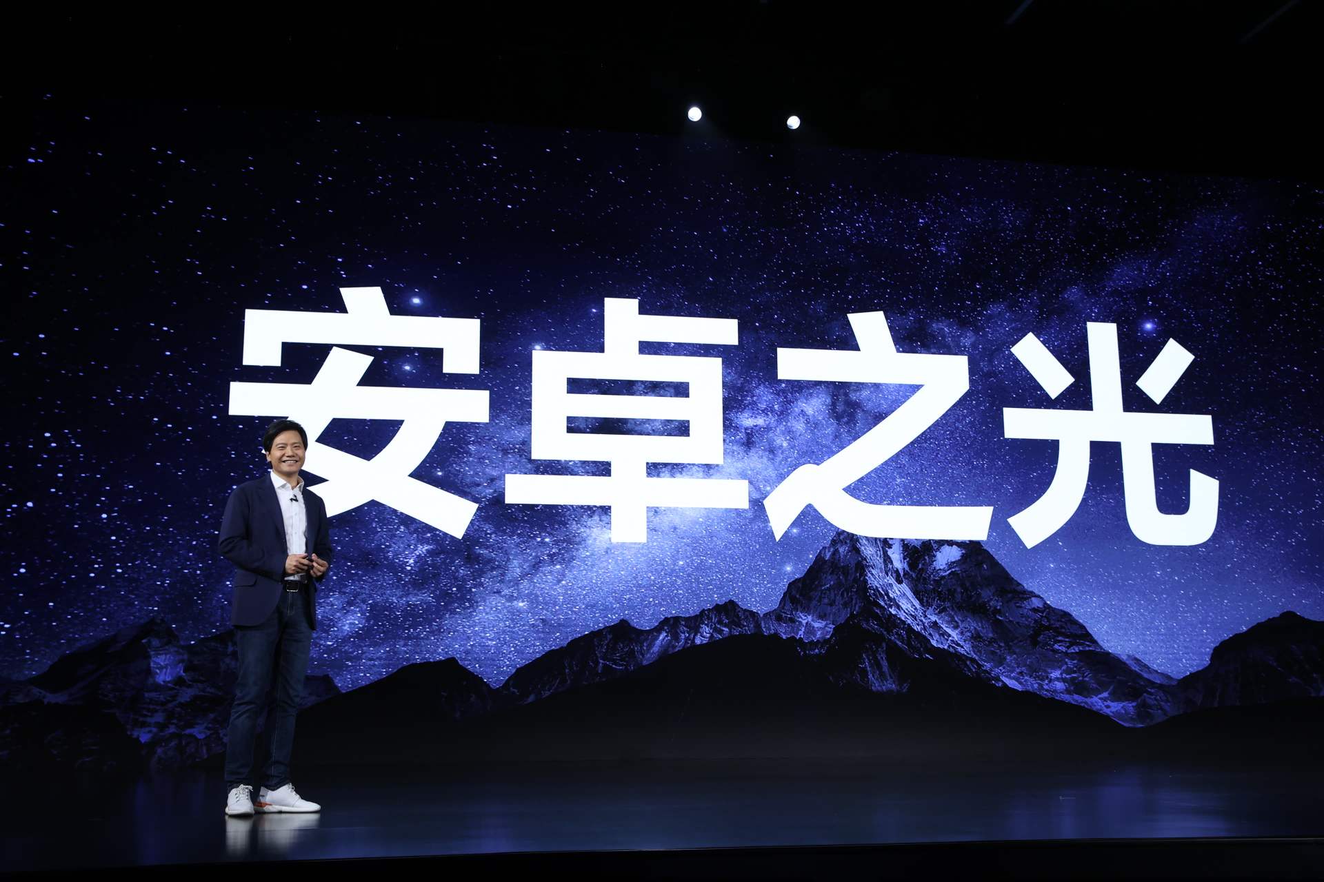 小米11ultra首发评测全面进化的一代雷军的高端梦算实现了吗