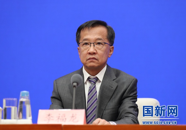 国家能源局发展规划司司长,新闻发言人李福龙(徐想 摄)