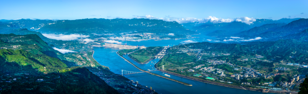 三峡工程是迄今为止世界上规模最大的水利枢纽工程和综合效益最广泛的