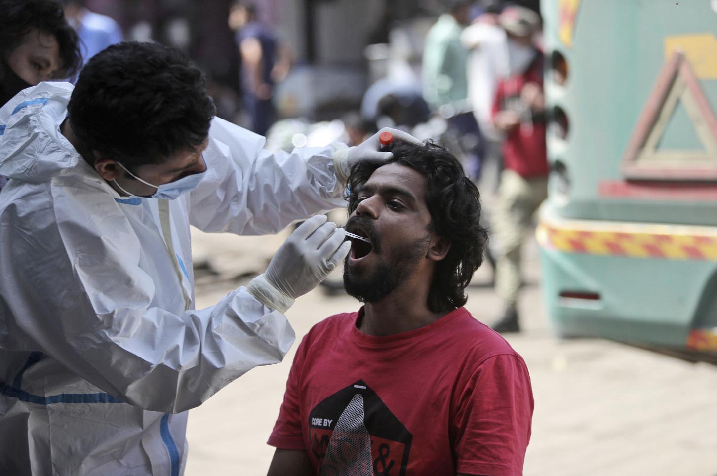 印度新增新冠肺炎确诊病例53480例累计确诊超1214万例