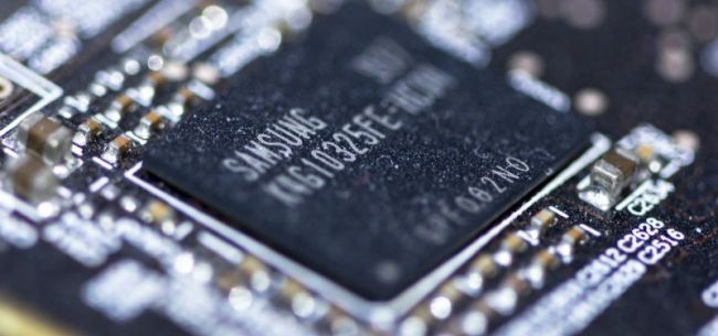 全国人大代表尹同跃:建议成立芯片创新发展平台 稳定国际海运运价