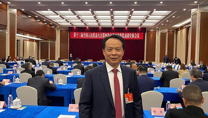 全国人大代表耿福能：支持村医、村卫生室等 筑牢基层医疗