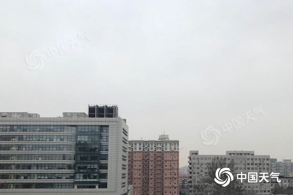 今晨，北京天气有些阴沉