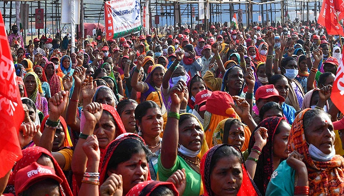 妇女节当天，几万印度女农民加入了抗议大军