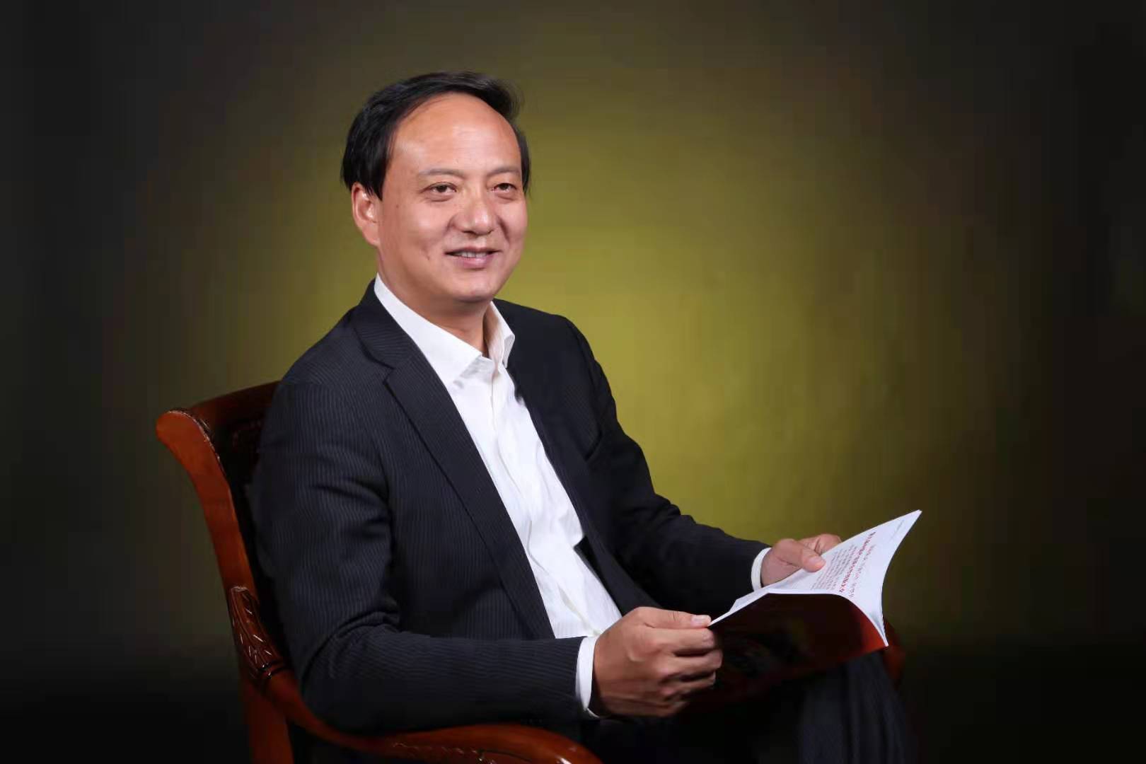 全国人大代表步长制药总裁赵超推动中医药文化走向世界