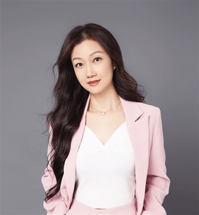 期待更多女性绽放光芒|公募基金|银河基金|光芒_新浪科技_新浪网