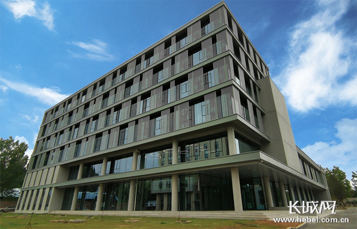 装配式清水混凝土实验楼.