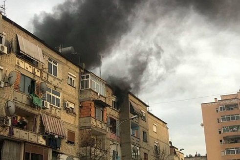 阿尔巴尼亚首都地拉那一车库发生火灾 未造成人员伤亡