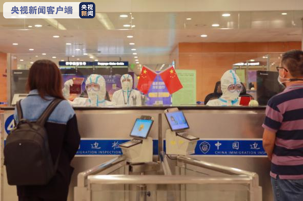 伪造证件、造假考试记录……上海机场边检站10天查获4起非法出入境案