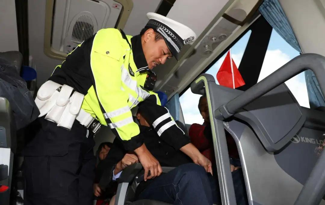江苏全面推动规范使用安全带 8月1日起客运车辆乘客“不系”一律开罚