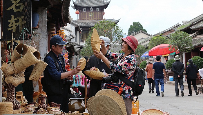 “旅游股发布一季度业绩预告 普遍好于去年同期