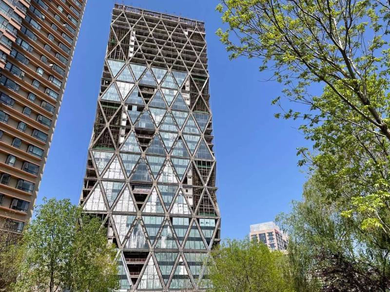 中弘大厦烂尾4年后复工中海晟融的算盘能打响吗