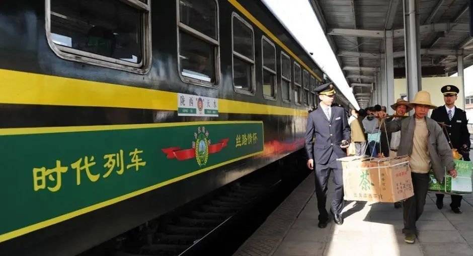 陇海线上的小慢车&nbsp; 图片来源:中新网