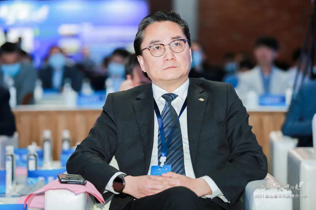 华建集团党委副书记,总裁沈立东华建集团副总裁周静瑜大会期间,华建