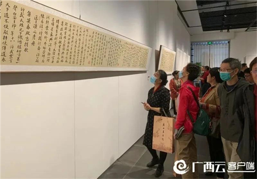 罗殿龙书法作品展开幕 120件书法作品致敬经典