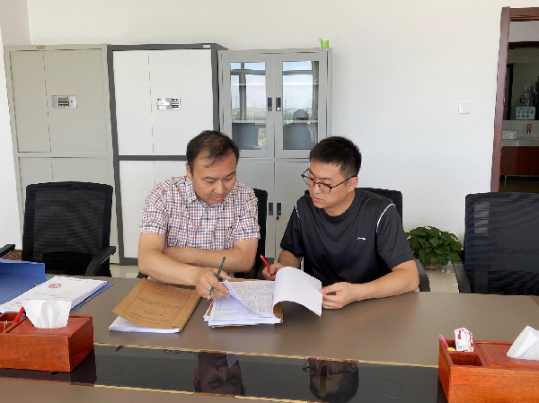 一页纸变一堂课石拐区纪委监委做实回访教育工作