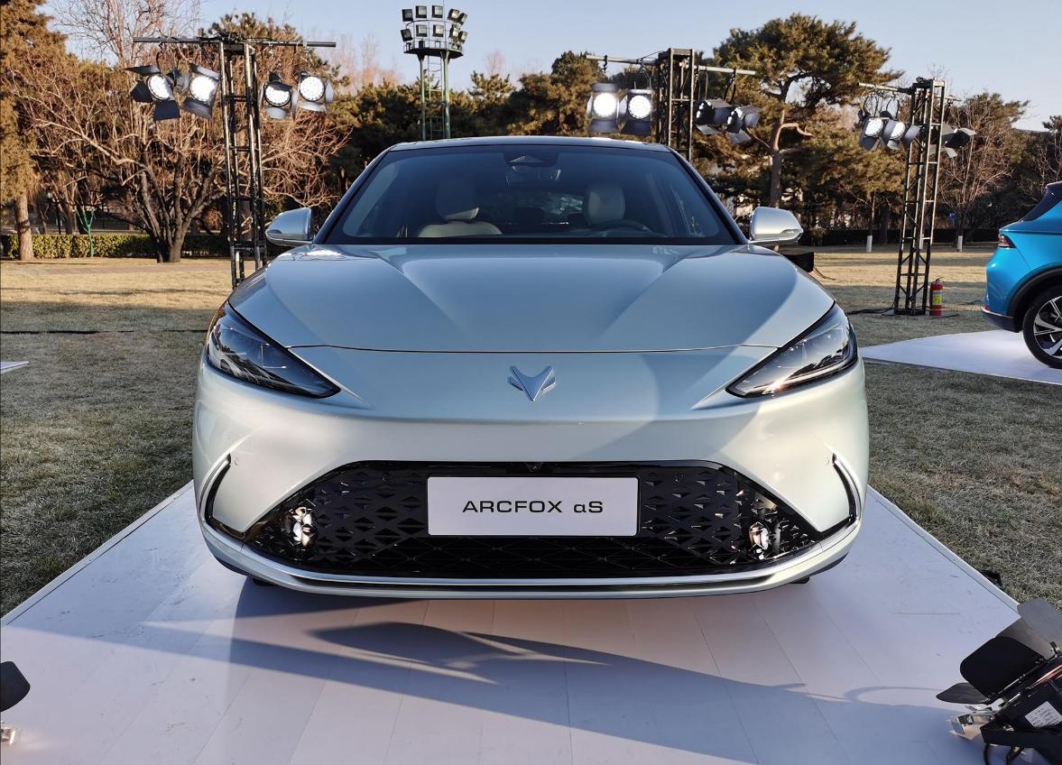 华为汽车板块分化!市场尚有分歧 主题投资难以形成领涨无望