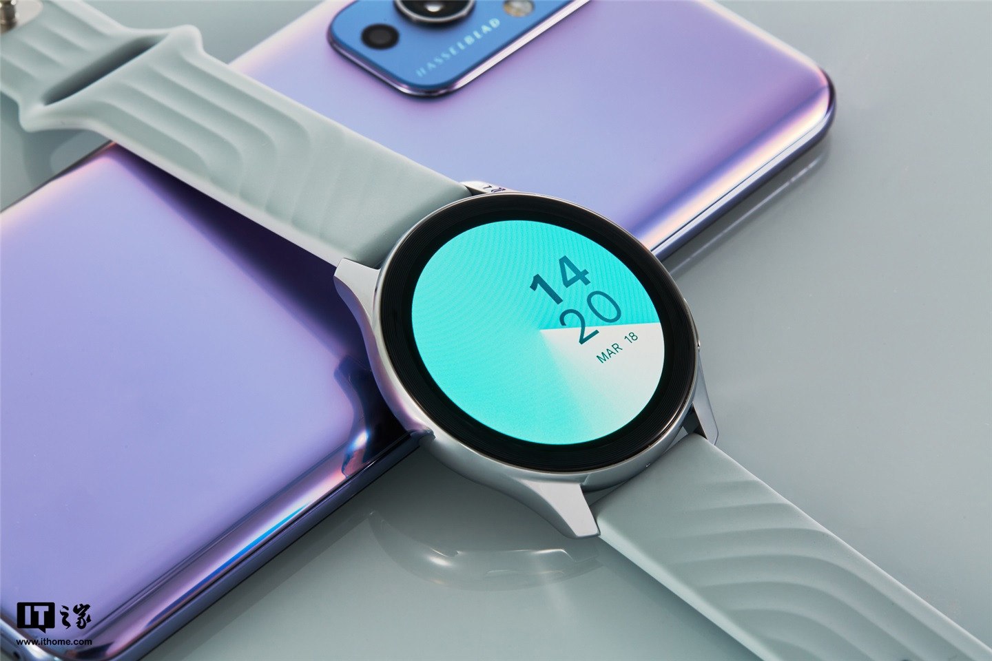 一加智能手表OnePlus Watch首个系统更新：提升GPS/心率监测效果