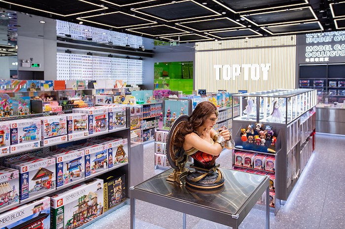 TOP TOY广州正佳广场店。（图片来源：名创优品）