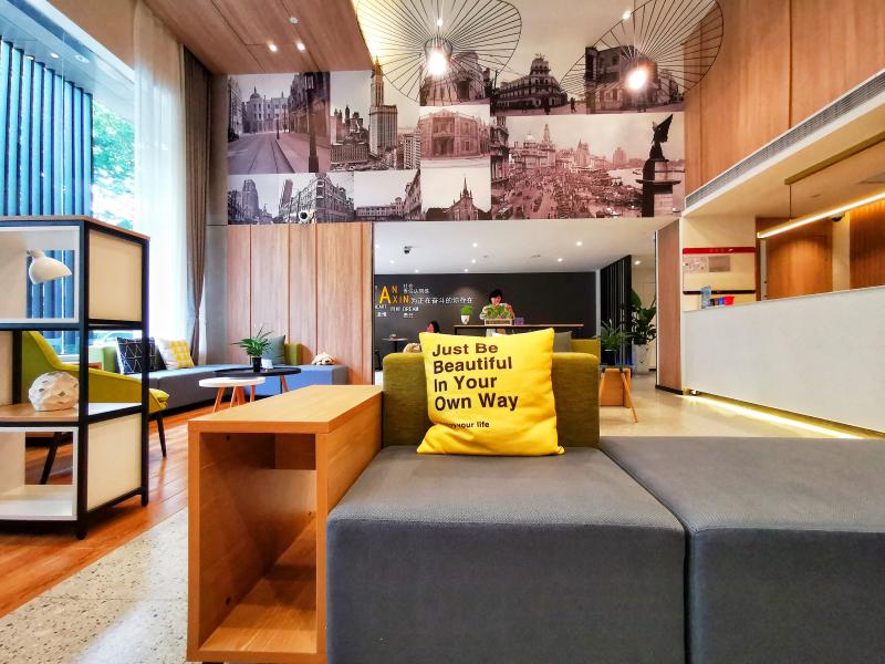 上海租房市场回暖部分头部长租公寓找到新增长点