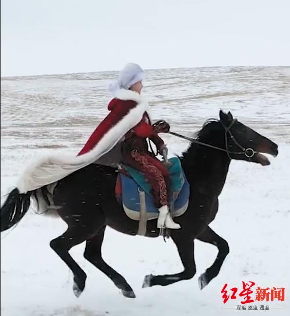 策马雪原女县长贺娇龙履新后接受专访:账号将改名,希望培养出更多主播