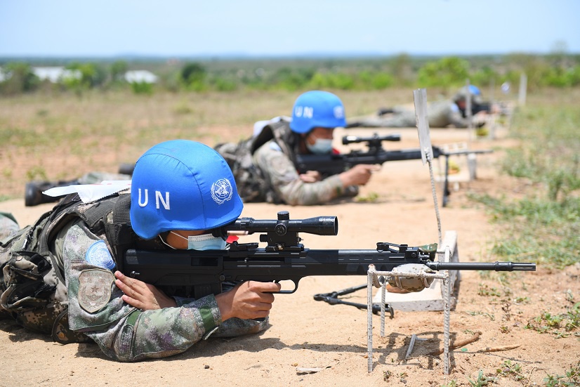 中国第7批赴南苏丹朱巴维和步兵营展开首次实弹射击训练