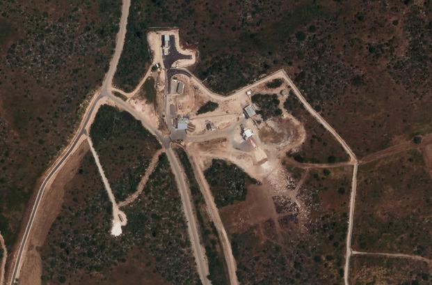 planet实验室发布的以色列sdot micha空军基地4月24日卫星照片