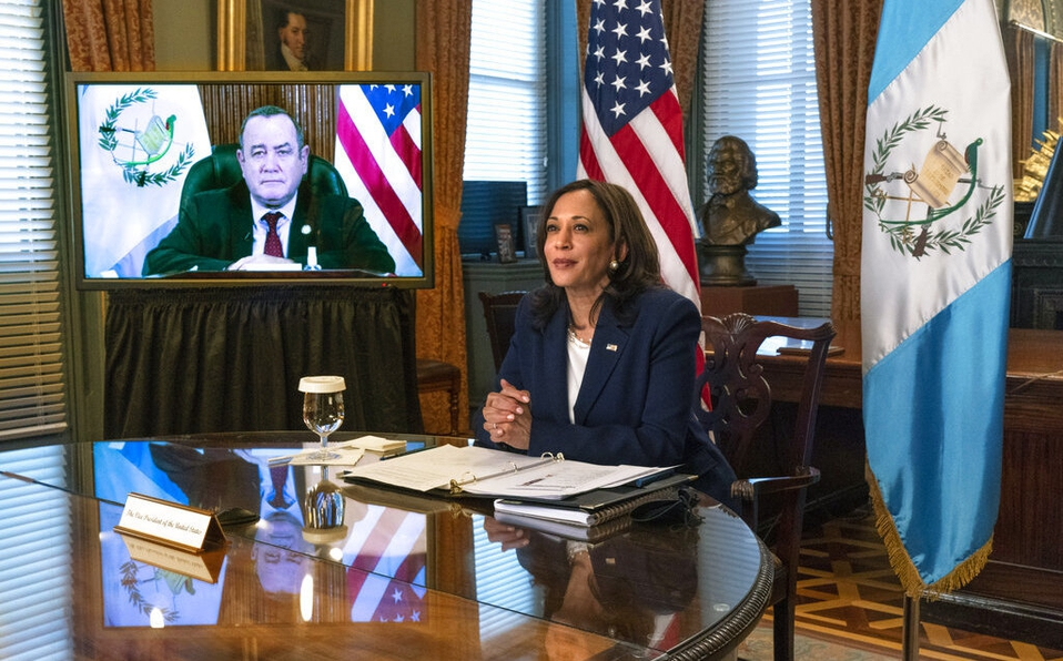 △美国副总统哈里斯与危地马拉总统贾马太举行视频会晤讨论非法移民问题