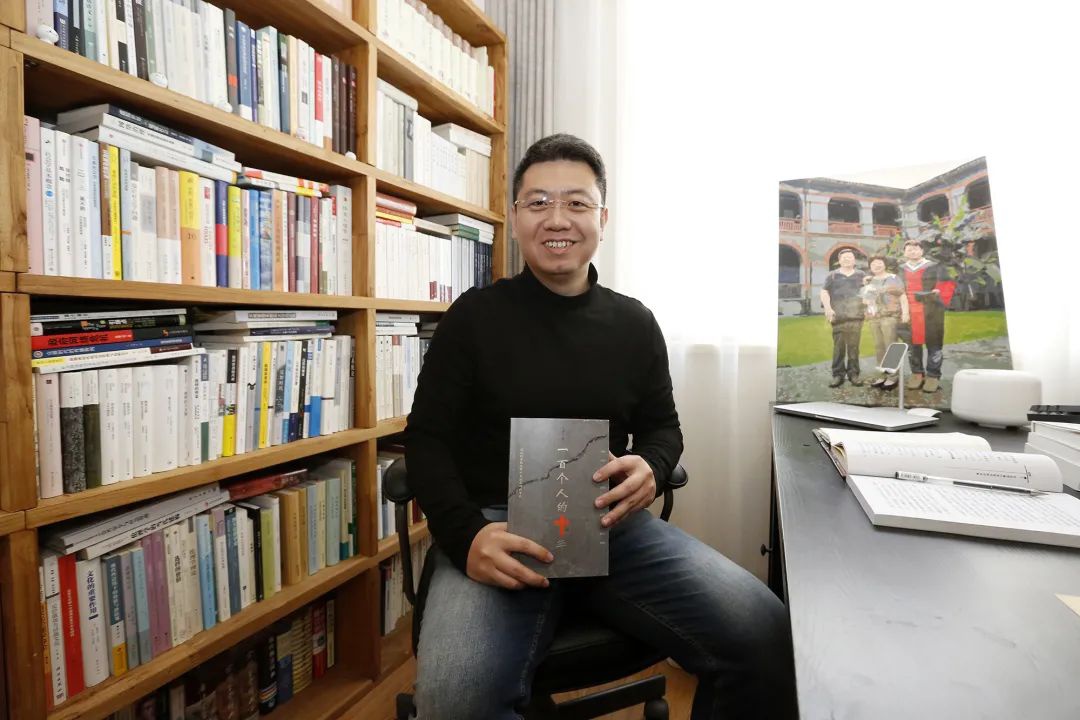 书籍的力量通过文字,在阅读中一点点的渗透出来,它所传递的思想内涵