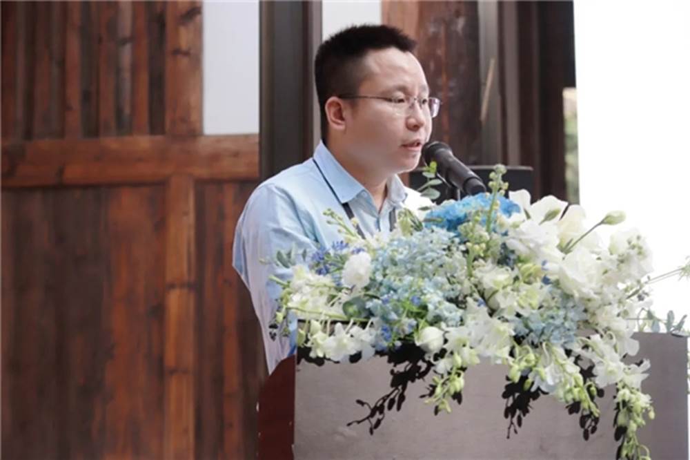 飞腾行业解决方案高级经理朱大勇作主题演讲:全国产ai生态及解决