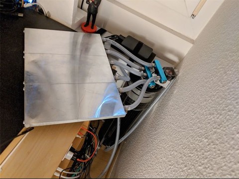 为给macbook Pro散热国外玩家diy水冷模块 华盛通 为给macbook Pro散热国外玩家diy水冷模块 华盛通