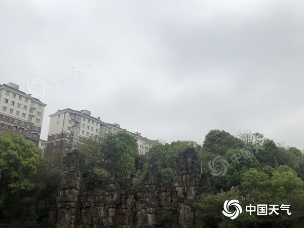 注意！大暴雨！暴雪！阴雨“车轮战”将至！这里气温坐上“过山车”→