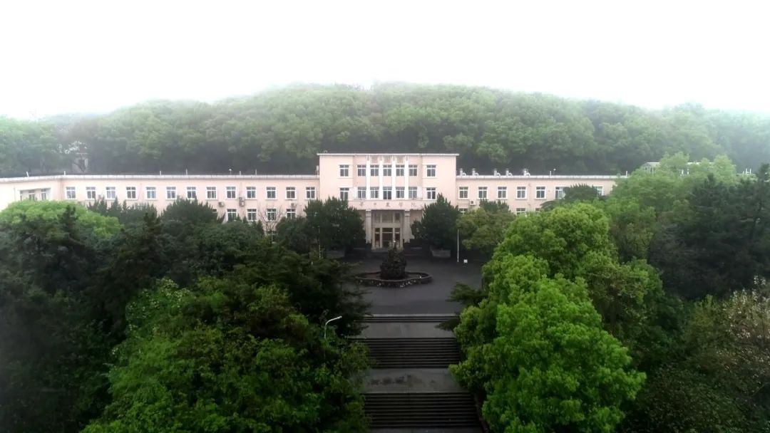 华中农业大学主楼(戴壮&nbsp;摄)