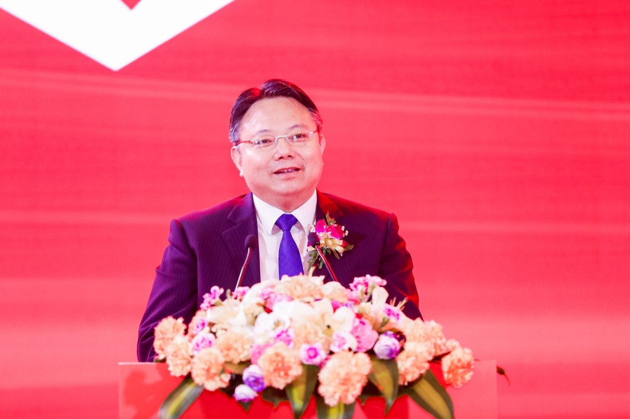 东吴证券党委委员、常务副总裁孙中心在答谢会上致辞