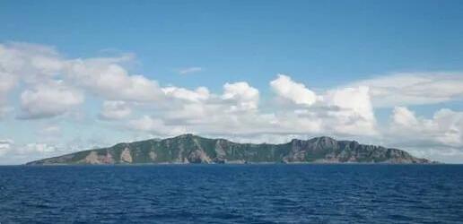 钓鱼岛正面全景图(中国钓鱼岛数字博物馆)