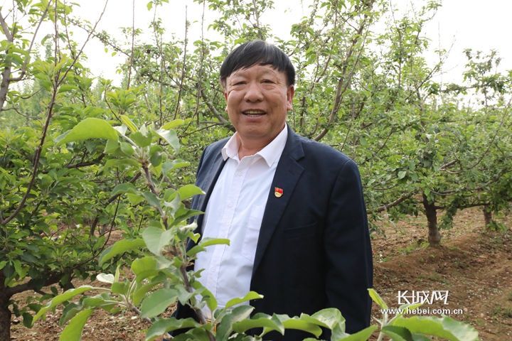 行唐县南桥镇东安太庄村党支部书记,村委会主任刘金国.