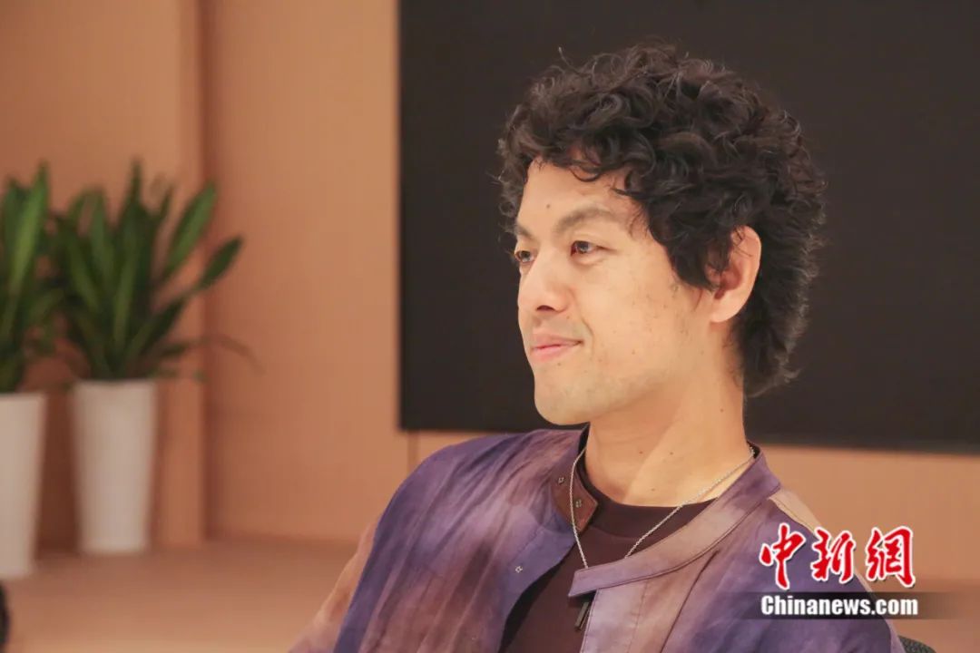 图为日本导演竹内亮 .深圳全国新书首发中心 供图&nbsp