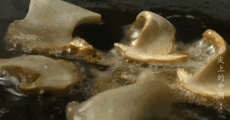 《舌尖上的中国》一度带火松茸