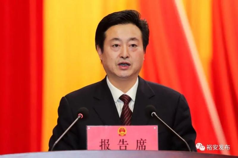 曾任霍山副县长,寿县县委常委,常务副县长,2010年任裕安区委副书记