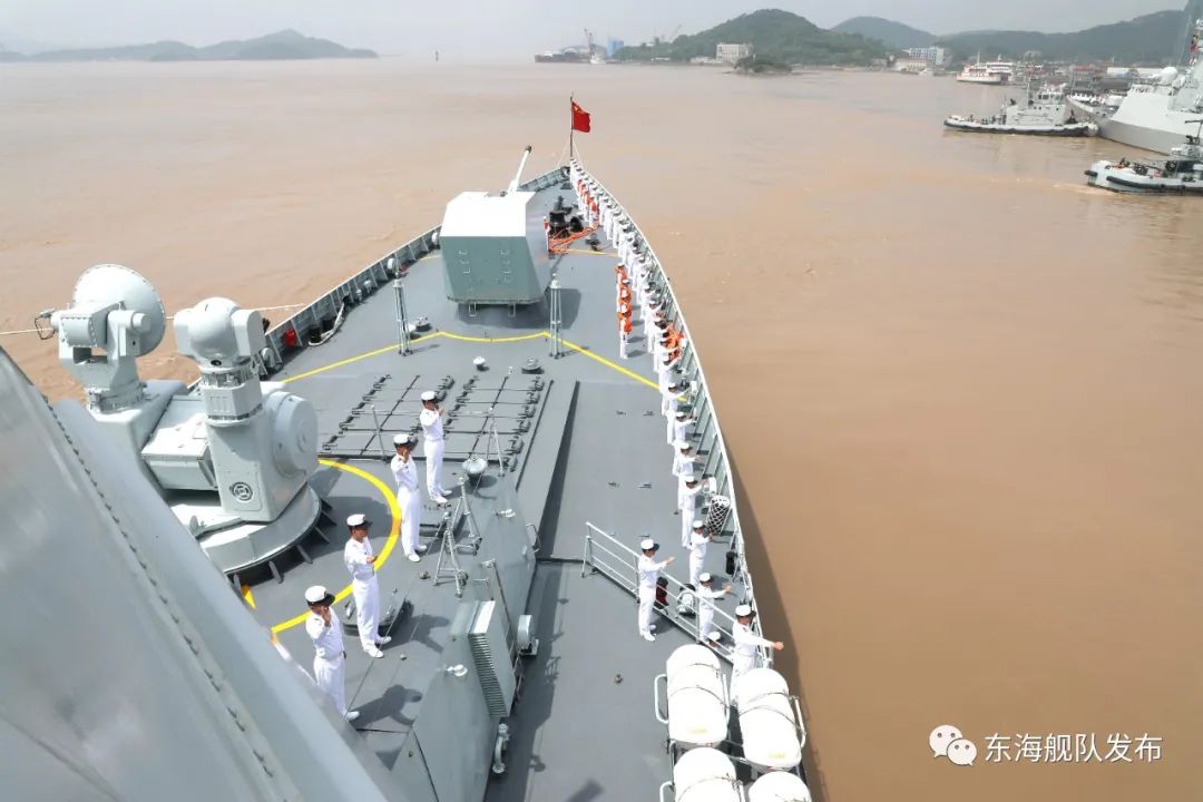 海军第38批护航编队启航052d南京舰首次赴亚丁湾